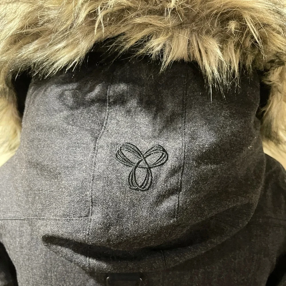 ARITZIA Golden by TNA Bancroft Parka Small - Picture 5 of 10